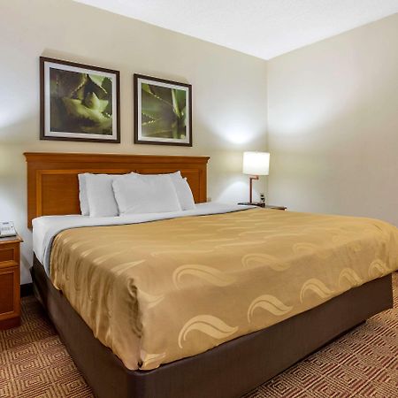 Quality Inn & Suites Raleigh Durham Airport Morrisville Exterior photo