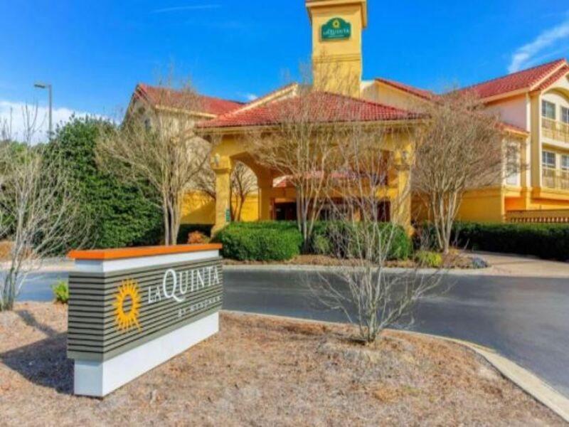 Quality Inn & Suites Raleigh Durham Airport Morrisville Exterior photo